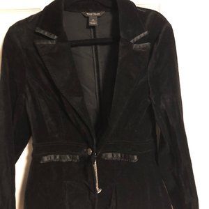 White House Black Market Blk Velvet jacket Size 8
